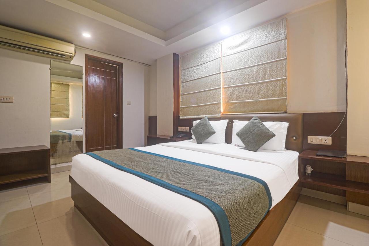 ניו דלהי Hotel Sizzling Starr מראה חיצוני תמונה