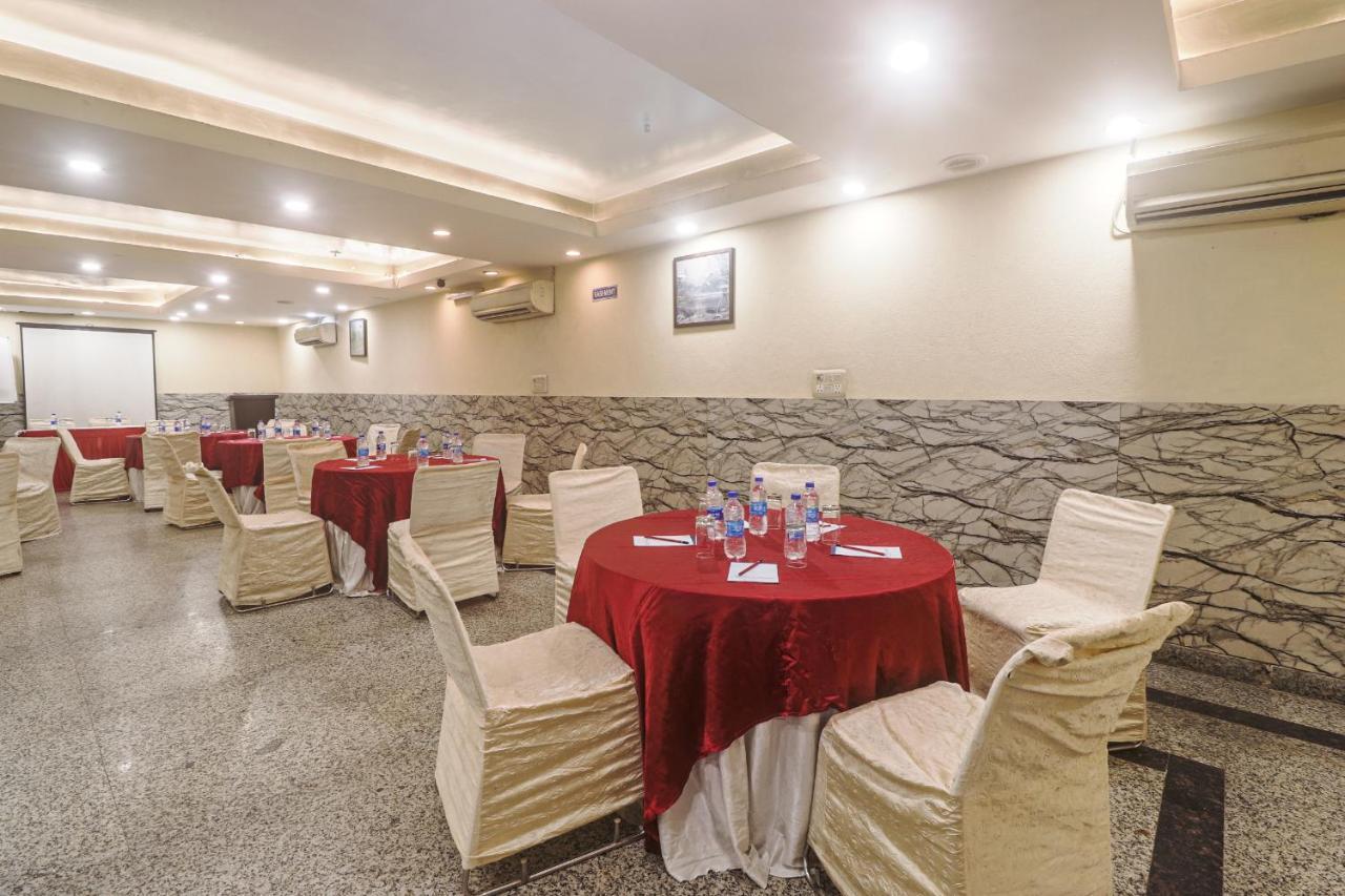 ניו דלהי Hotel Sizzling Starr מראה חיצוני תמונה