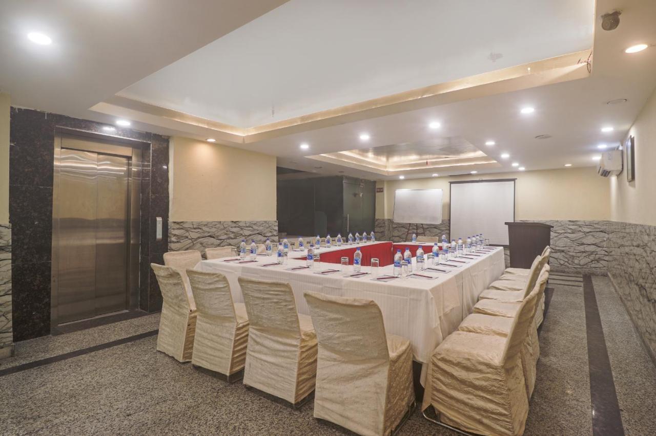 ניו דלהי Hotel Sizzling Starr מראה חיצוני תמונה